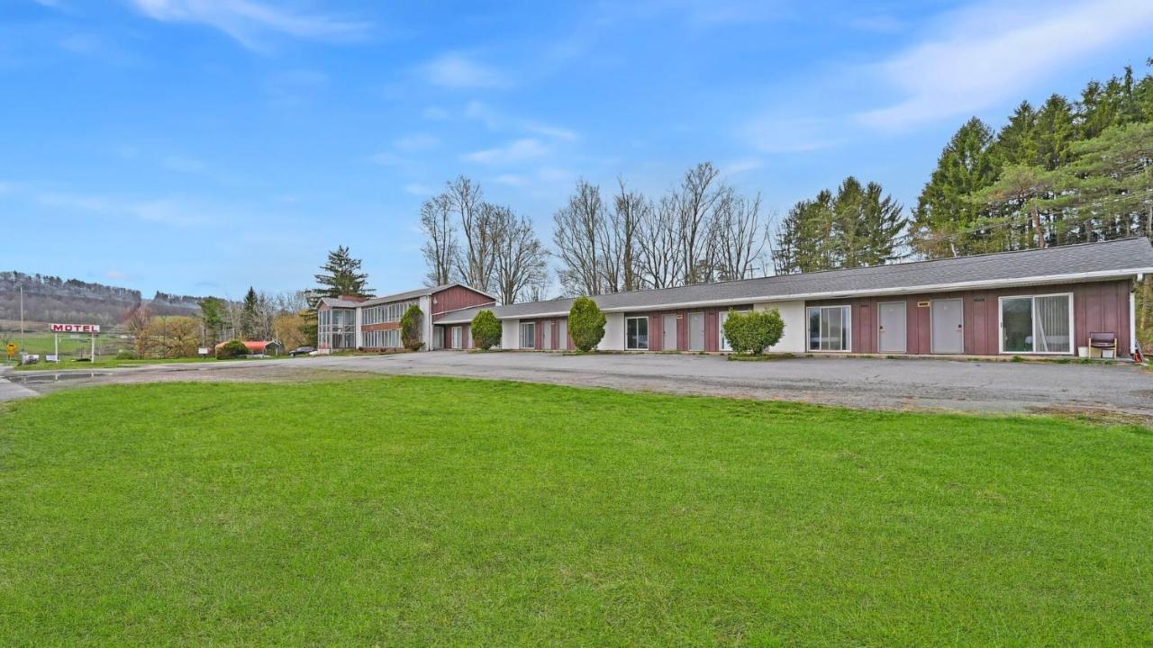Maplehurst Motel Tunkhannock Esterno foto