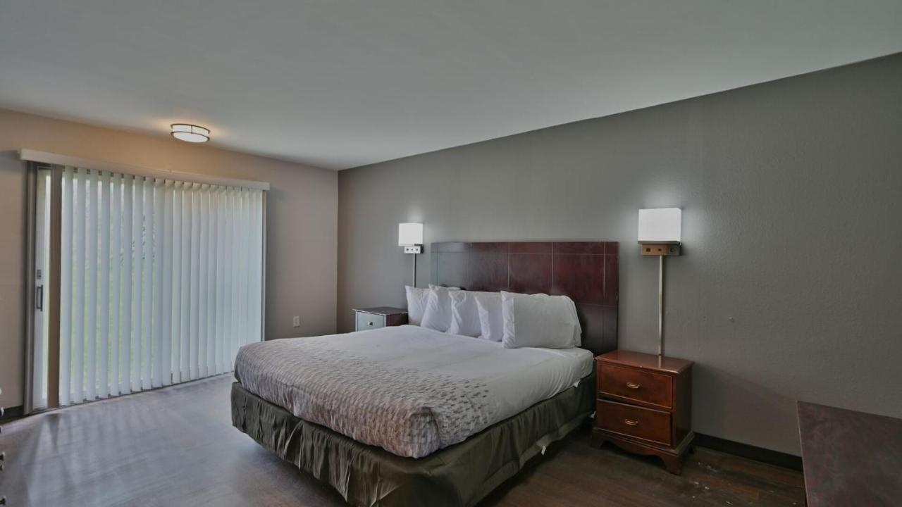 Maplehurst Motel Tunkhannock Esterno foto