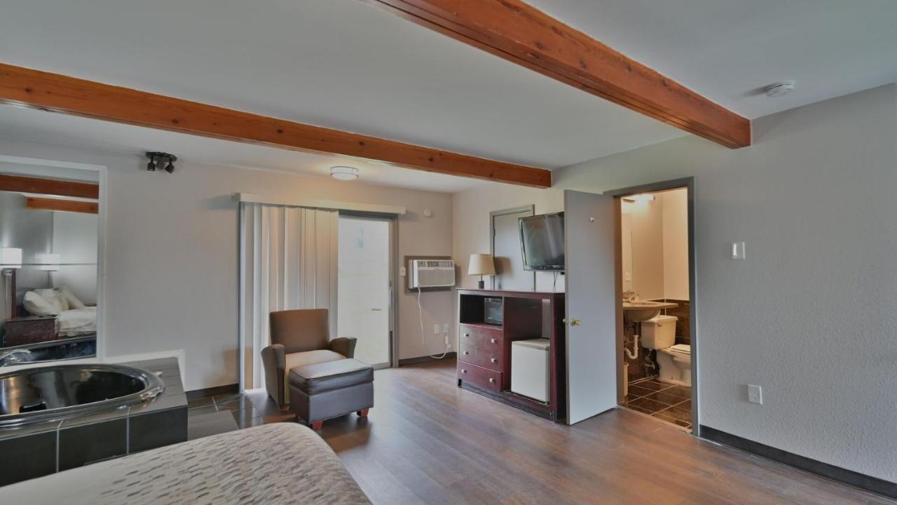Maplehurst Motel Tunkhannock Esterno foto