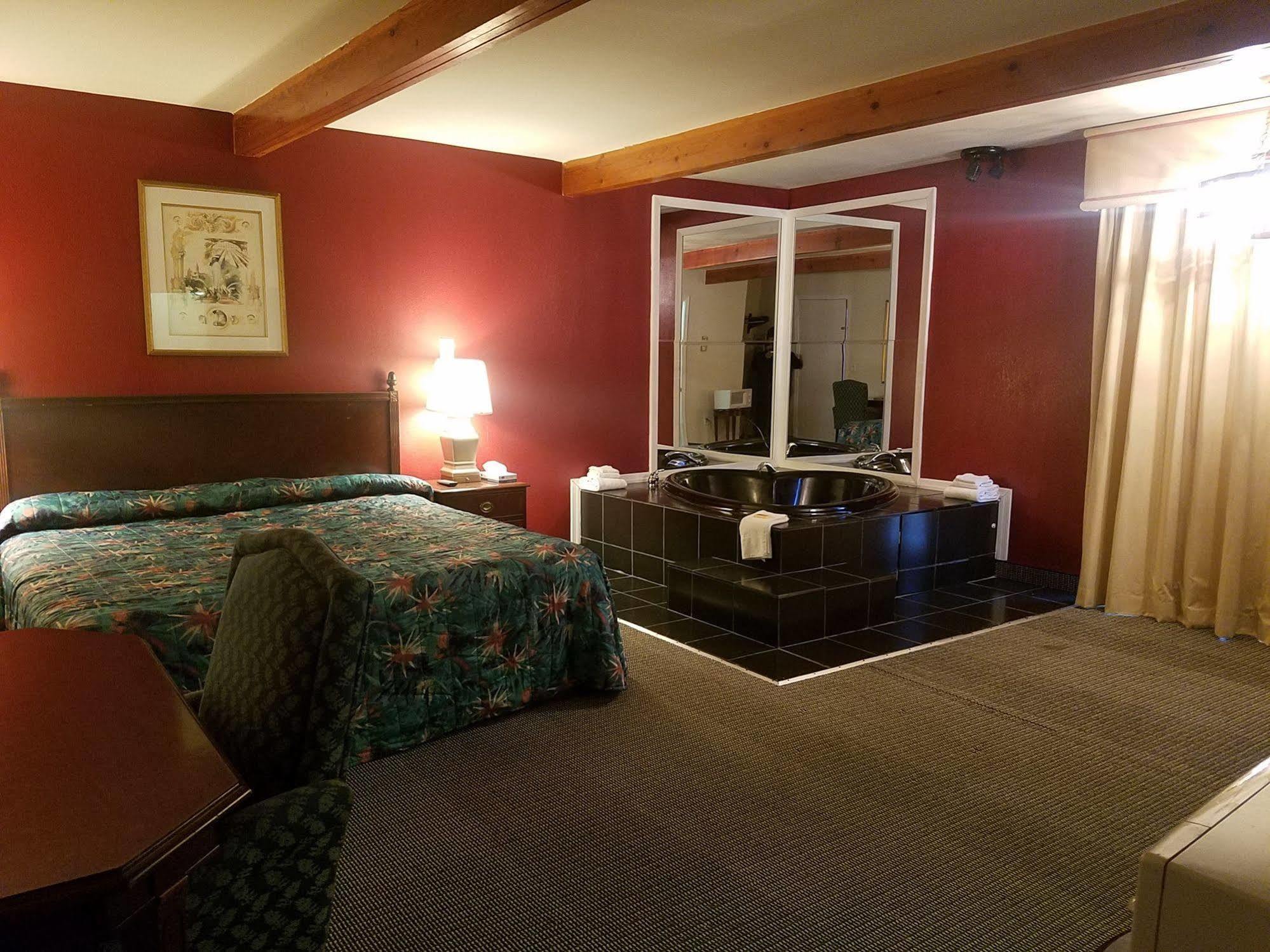Maplehurst Motel Tunkhannock Esterno foto