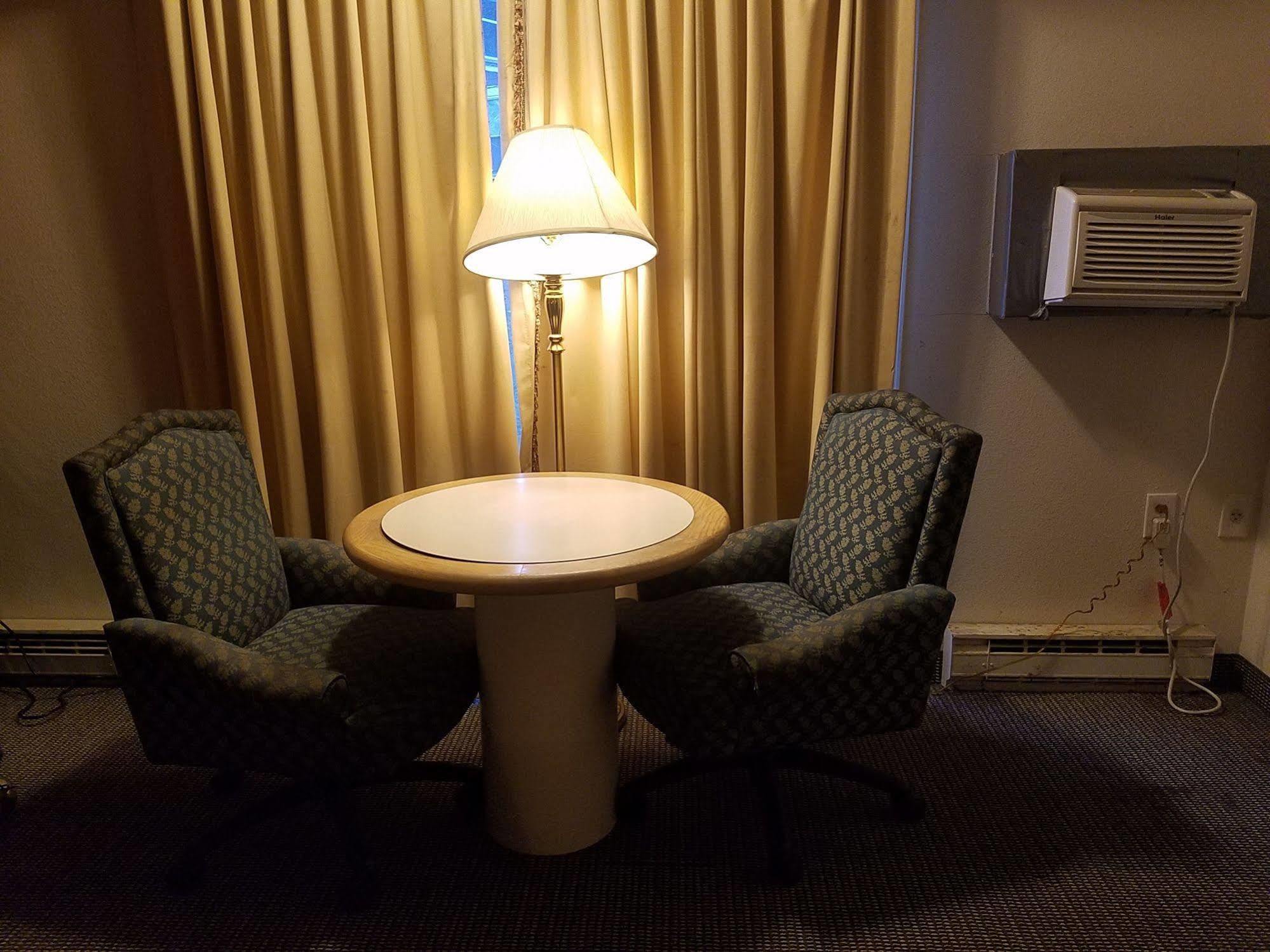 Maplehurst Motel Tunkhannock Esterno foto