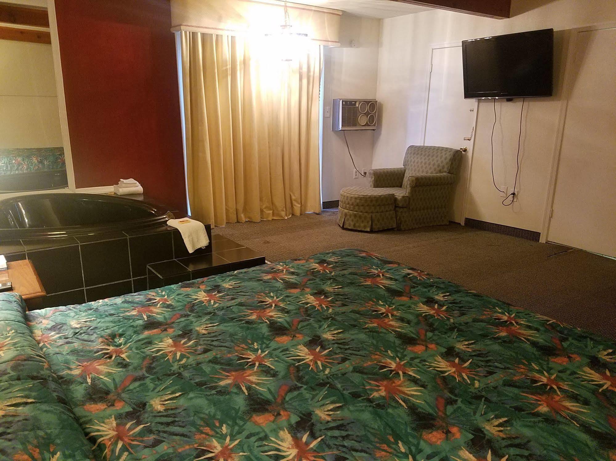 Maplehurst Motel Tunkhannock Esterno foto